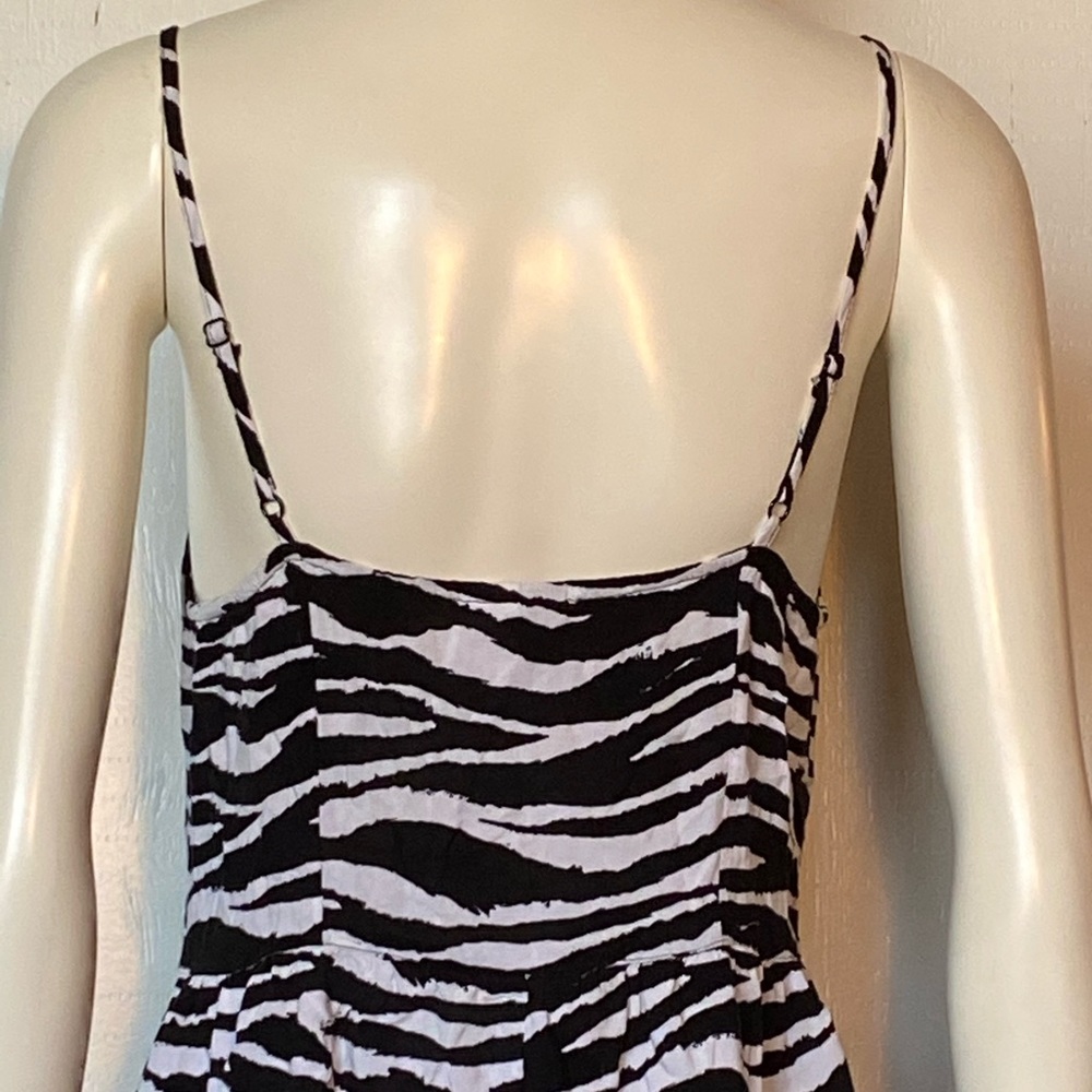 Divided by H&M Zebra Stripes Dress - Picture 6 of 7